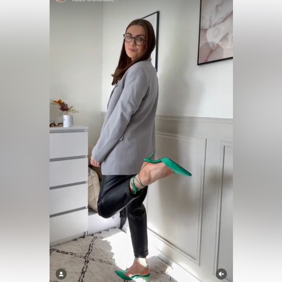 ZARA BLACK HIGH-RISE FAUX LEATHER ANKLE TROUSERS - Picture 9 of 16